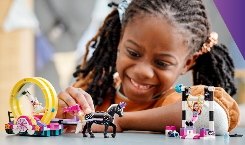 Đồ chơi lắp ráp buổi biểu diễn ảo thuật nhào lộn Lego Friends 41686 (223 chi tiết)