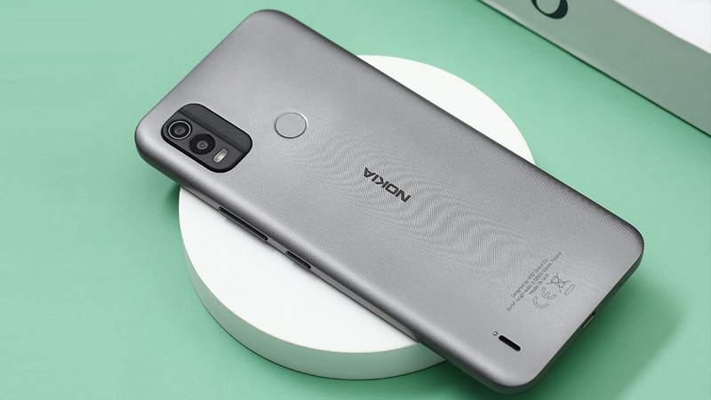 Điện thoại sử dụng được 2 Nano SIM phục vụ tốt cho nhu cầu kinh doanh, l&agrave;m việc của bạn