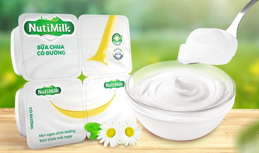 Lốc 4 hộp sữa chua có đường Nutimilk 100g (từ 1 tuổi) Lốc 4 hộp sữa chua có đường Nutimilk 100g (từ 1 tuổi)