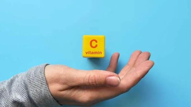 Thiếu vitamin C gây nên tinh trạng chảy máu mũi