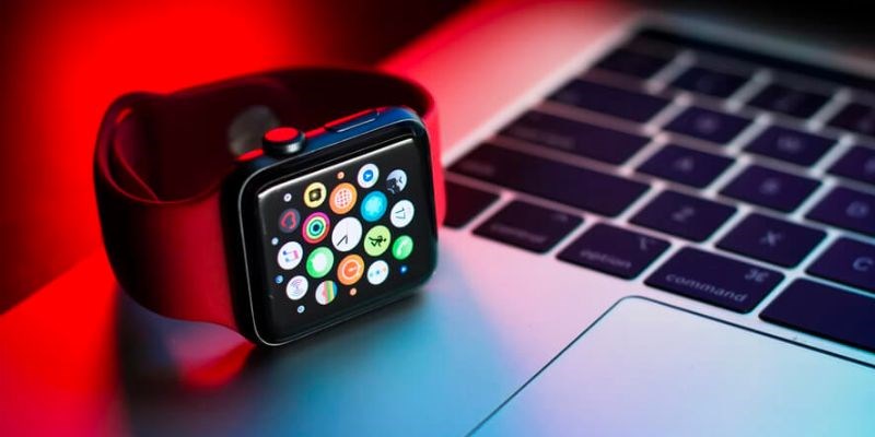 Apple Watch Series 3 tích hợp nút Digital Crown