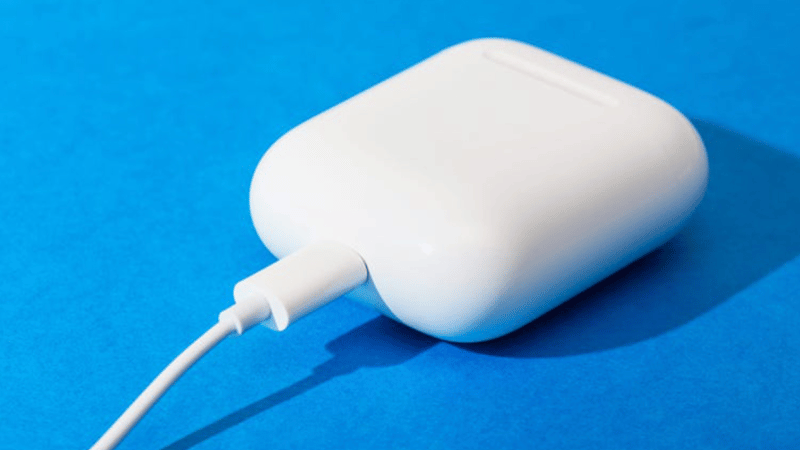 Không nên sạc AirPods qua đêm để tránh ảnh hưởng đến tuổi thọ pin