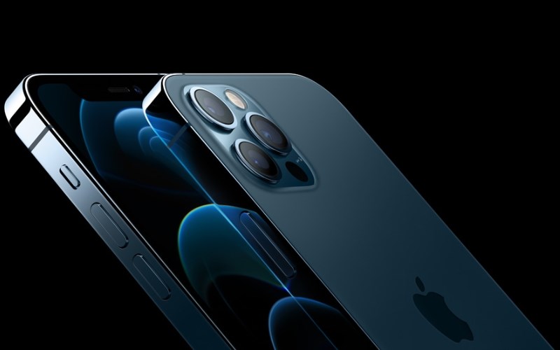 Mặt lưng iPhone 12 Pro Max l&agrave;m bằng k&iacute;nh Ceramic Shield