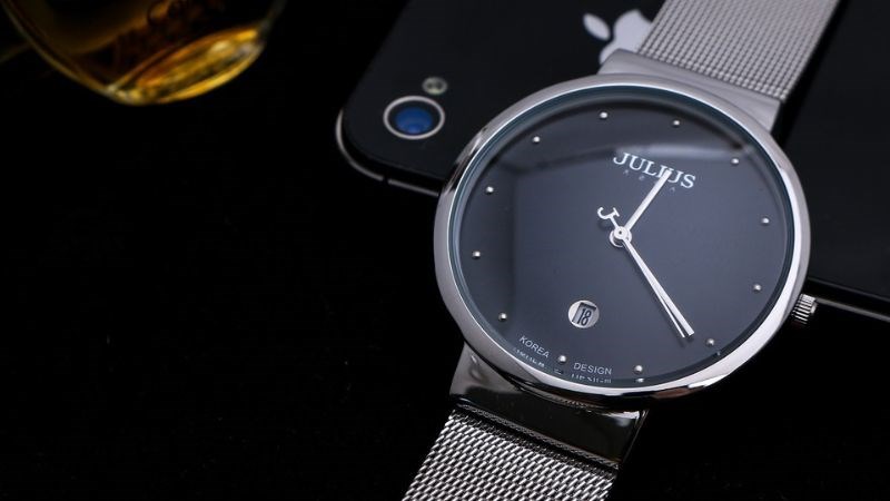 Đồng hồ thanh lịch được giới tri thức v&agrave; doanh nh&acirc;n lựa chọn