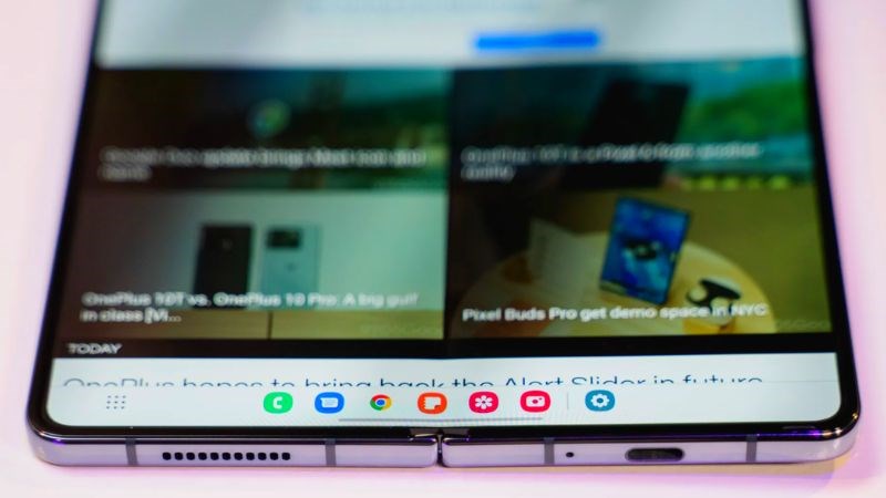 Thanh taskbar trên Galaxy Z Fold4 Thanh taskbar trên Galaxy Z Fold4