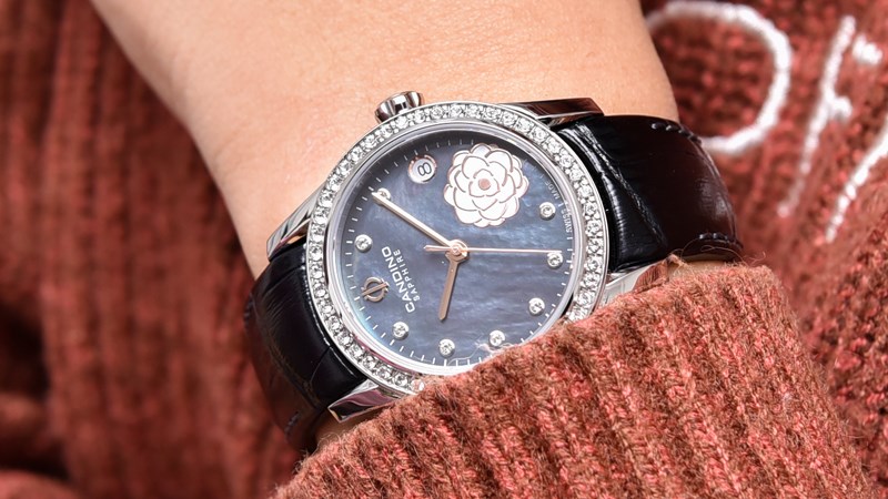 Đồng hồ Candino thiết kế ngọt ng&agrave;o, tinh xảo