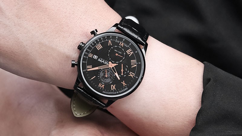 Đồng hồ nam vừa lịch lãm, vừa mạnh mẽ Đồng hồ nam vừa lịch lãm, vừa mạnh mẽ