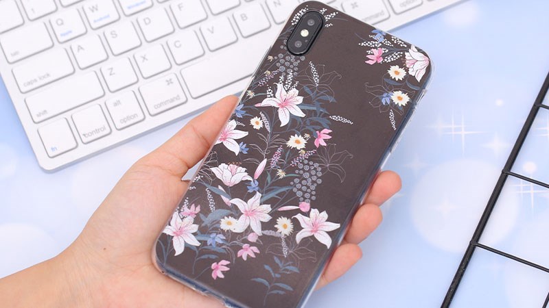 Ốp lưng hoa nữ t&iacute;nh, dễ d&ugrave;ng