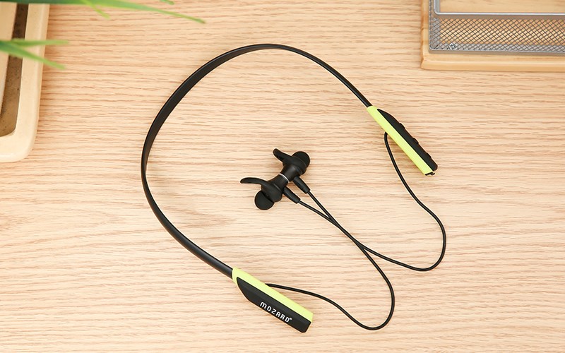 Trang bị c&ocirc;ng nghệ Bluetooth 4.2 c&oacute; khả năng kết nối với c&aacute;c thiết bị