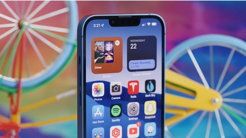 iPhone 13 128GB c&oacute; thể lưu trữ tốt c&aacute;c h&igrave;nh ảnh, video