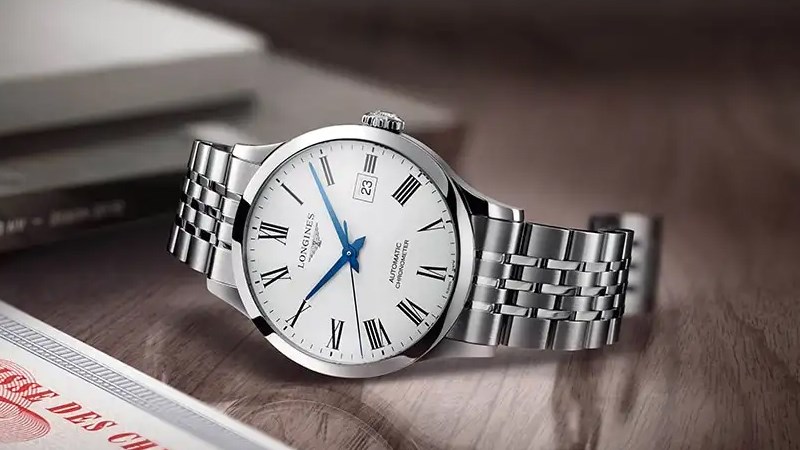 C&oacute; nhiều d&ograve;ng đồng hồ đạt chứng nhận COSC, thiết kế đa dạng, thời trang