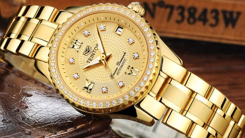 Khung viền đồng hồ Teintop sẽ được chế tạo từ th&eacute;p kh&ocirc;ng gỉ 