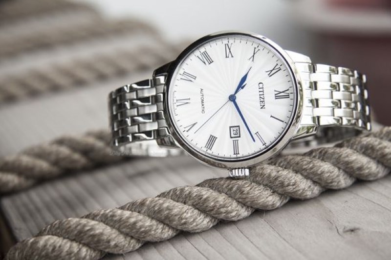 Thời gian sử dụng l&acirc;u v&agrave; &iacute;t bị xuống cấp đồng hồ