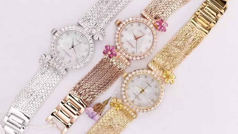 Đồng hồ c&oacute; gi&aacute; th&agrave;nh ph&ugrave; hợp nhiều kh&aacute;ch h&agrave;ng