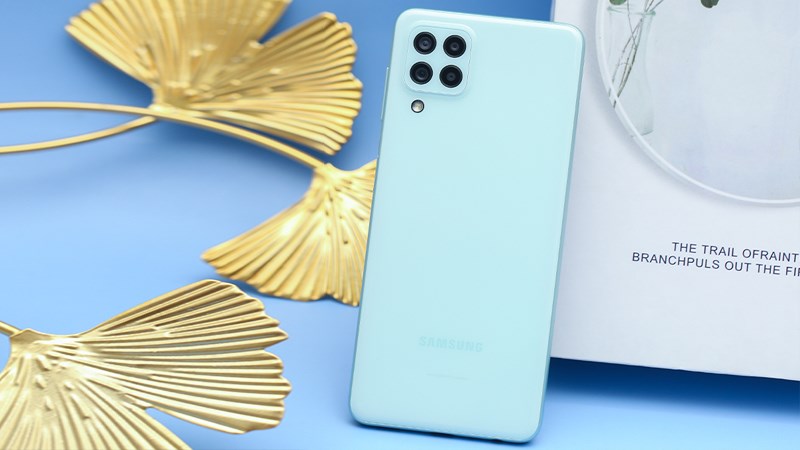 Thiết kế trẻ trung, sang trọng, trọng lượng nhẹ, cầm nắm thoải mái Thiết kế trẻ trung, sang trọng, trọng lượng nhẹ, cầm nắm thoải mái