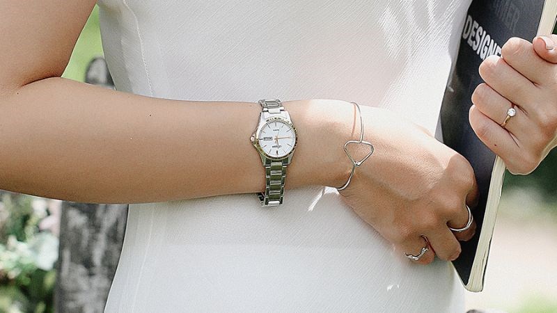 Khung viền chống trầy xước khi va đập nhẹ Khung viền chống trầy xước khi va đập nhẹ