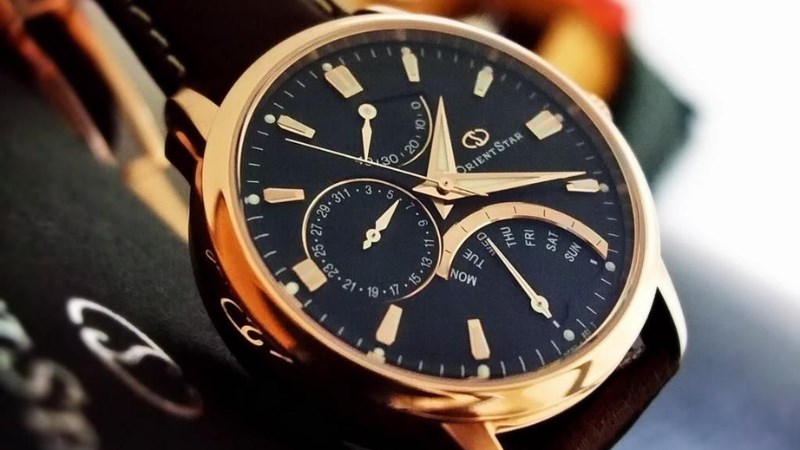 Đồng hồ Orient c&oacute; thiết kế mang đậm t&iacute;nh hiện đại v&agrave; mạnh mẽ