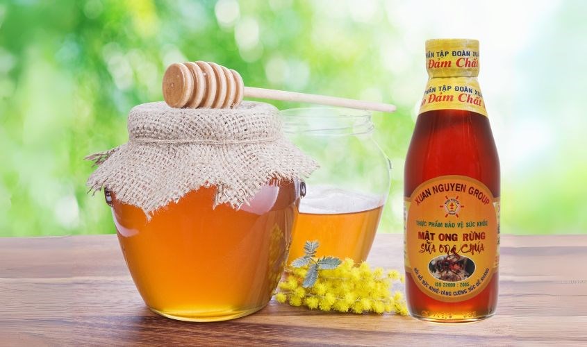 Mật ong rừng nguyên chất pha sữa ong chúa Xuân Nguyên 200 ml