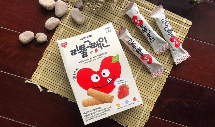 Bánh ngũ cốc ăn dặm Kemy Kids vị dâu hộp 40g (từ 8 tháng) Bánh ngũ cốc ăn dặm Kemy Kids vị dâu hộp 40g (từ 8 tháng)