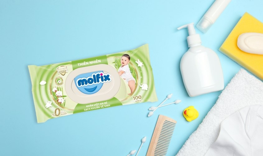 Khăn ướt Molfix sạch khuẩn vệ sinh không mùi gói 100 miếng Khăn ướt Molfix sạch khuẩn vệ sinh không mùi gói 100 miếng
