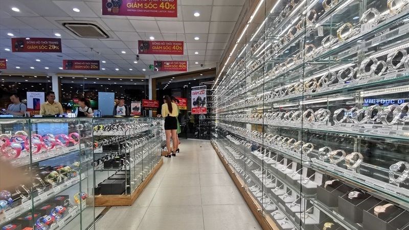 Gi&aacute; th&agrave;nh phụ thuộc lớn v&agrave;o thương hiệu