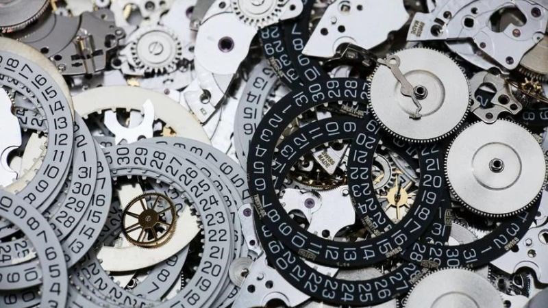 T&igrave;nh trạng linh kiện quyết định đến chất lượng đồng hồ