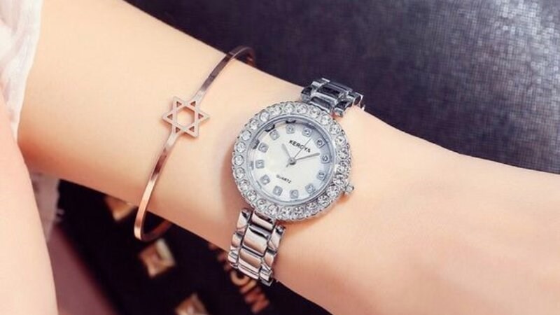 C&aacute;ch kết hợp n&agrave;y ph&ugrave; hợp với cả nam giới v&agrave; nữ giới