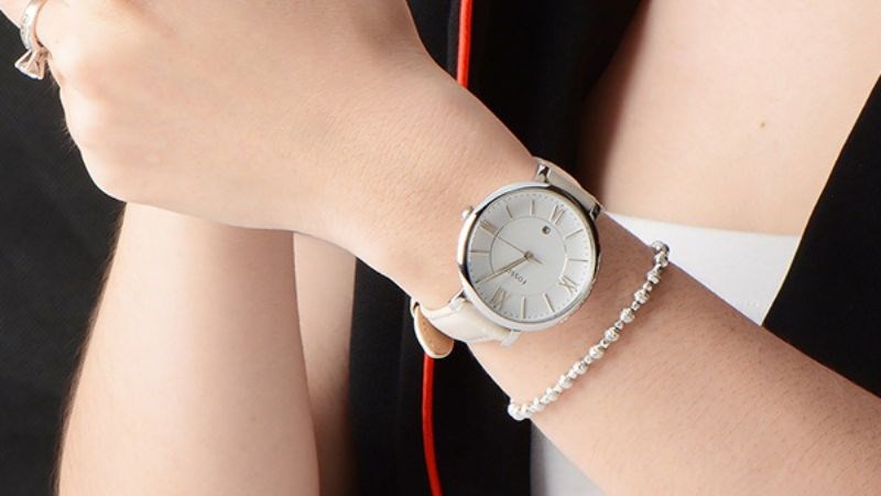 Số lượng lắc tay &iacute;t hay nhiều tuỳ thuộc v&agrave;o gu thẩm mỹ của bạn