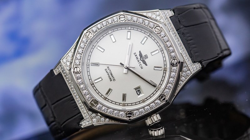 Đồng hồ SRWatch thời thượng, thanh lịch thu h&uacute;t &aacute;nh nh&igrave;n