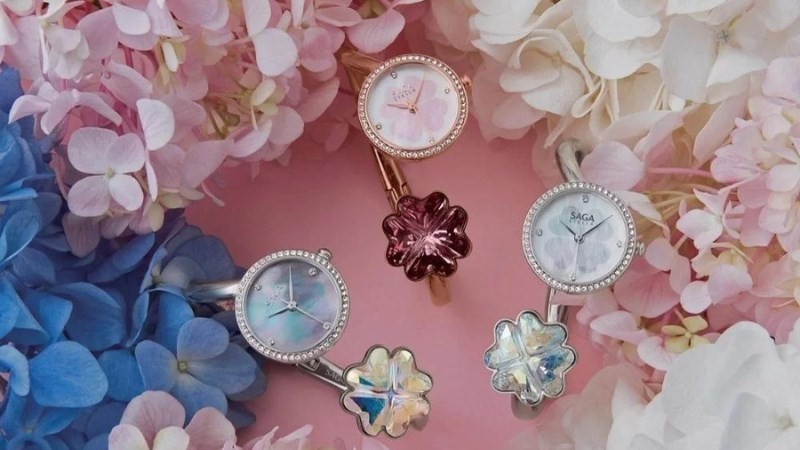 Saga l&agrave; thương hiệu đồng hồ được th&agrave;nh lập v&agrave;o năm 1950 tại Mỹ