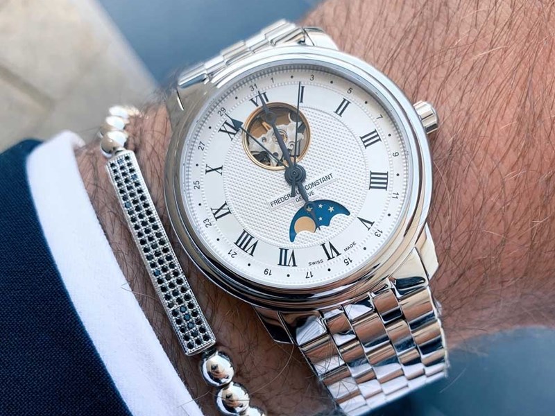 Tiện &iacute;ch lịch tuần trăng v&agrave; &ocirc; lịch ng&agrave;y