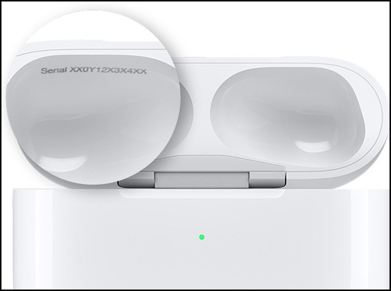 Số IMEI nằm ở phần b&ecirc;n dưới nắp k&eacute;n sạc