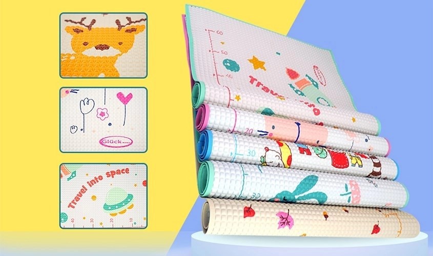 Tấm lót Gluck Baby 60x90 cm - Màu ngẫu nhiên Tấm lót Gluck Baby 60x90 cm - Màu ngẫu nhiên