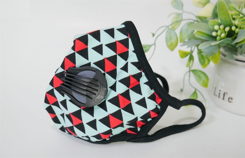 Khẩu trang VOGMASK lọc sạch không khí qua nhiều lớp than hoạt tính rất tối ưu