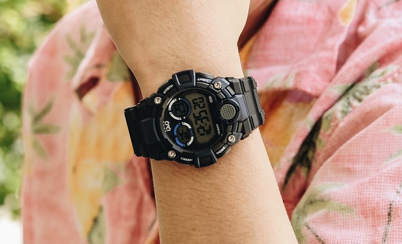 Đặc biệt, với bộ khung làm từ nhựa Plastich vô cùng bền bỉ Đặc biệt, với bộ khung làm từ nhựa Plastic vô cùng bền bỉ