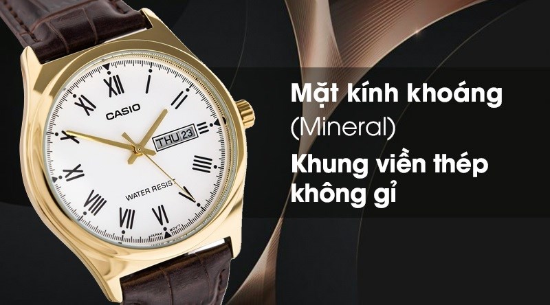 Đồng hồ có mặt kính trong suốt với độ cứng cao Đồng hồ có mặt kính trong suốt với độ cứng cao