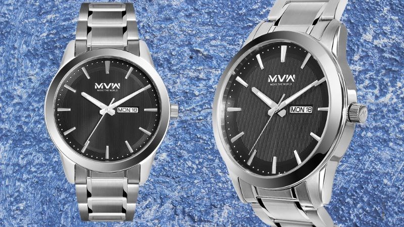 Đồng hồ được l&agrave;m từ khung viền th&eacute;p kh&ocirc;ng gỉ bền bỉ