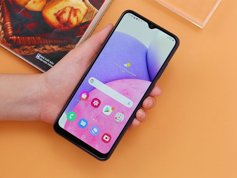 Máy trang bị công nghệ mở khóa vân tay Máy trang bị công nghệ mở khóa vân tay