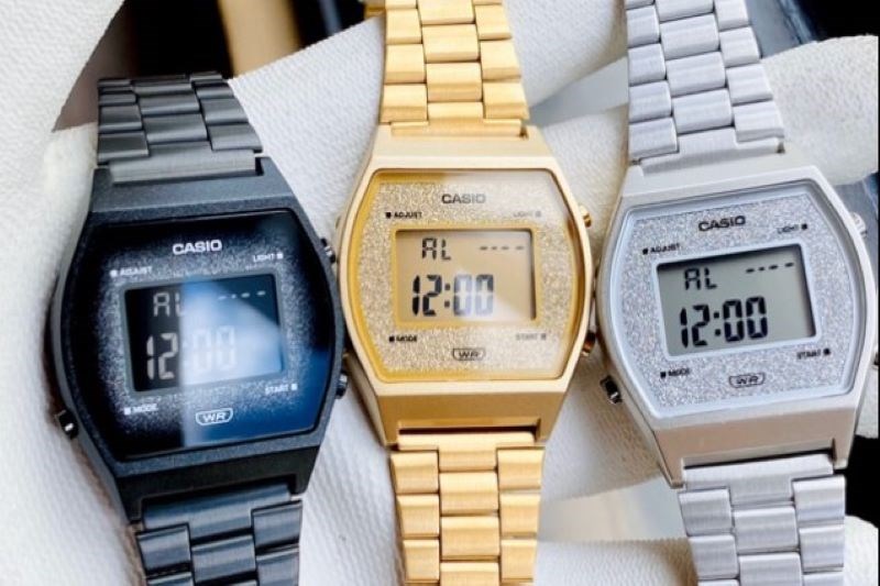 Đồng hồ điện tử Casio Rose Gold