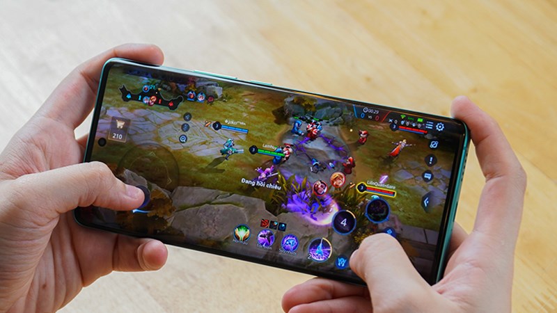Máy dùng MediaTek Dimensity 9000 trải nghiệm chiến game mobile trơn tru, không drop Máy dùng MediaTek Dimensity 9000 trải nghiệm chiến game mobile trơn tru, không drop