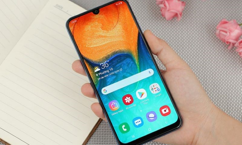 Bạn c&oacute; thể đọc review hoặc hỏi &yacute; kiến mọi người để hỗ trợ tư vấn