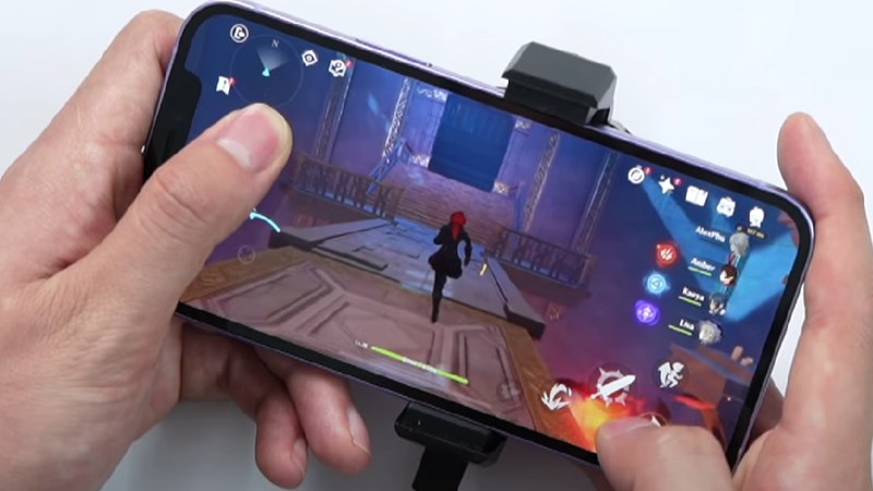 Máy dùng chip Apple A14 chiến game mượt, thiết bị chỉ hơi nóng Máy dùng chip Apple A14 chiến game mượt, thiết bị chỉ hơi nóng