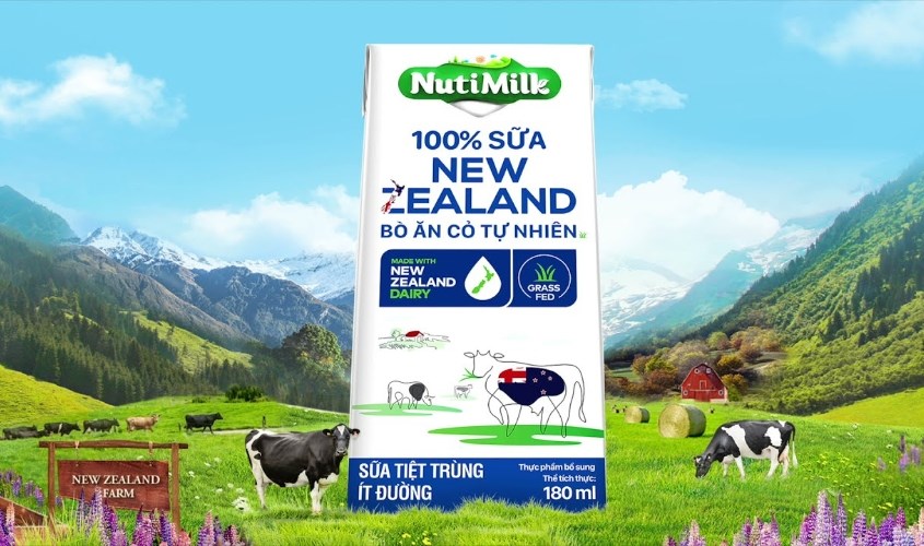 Thùng 48 hộp sữa tiệt trùng Nutimilk New Zealand ít đường 180 ml (từ 1 tuổi)