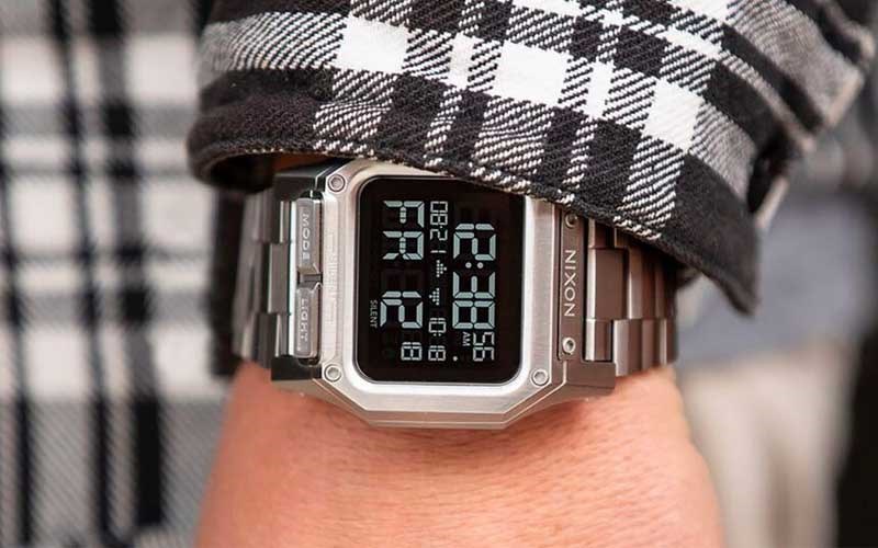 Đồng hồ điện tử c&oacute; khả năng hiển thị con số r&otilde; r&agrave;ng, ch&iacute;nh x&aacute;c