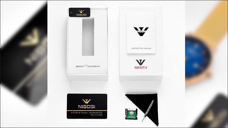 Kiểm tra hộp v&agrave; phụ kiện