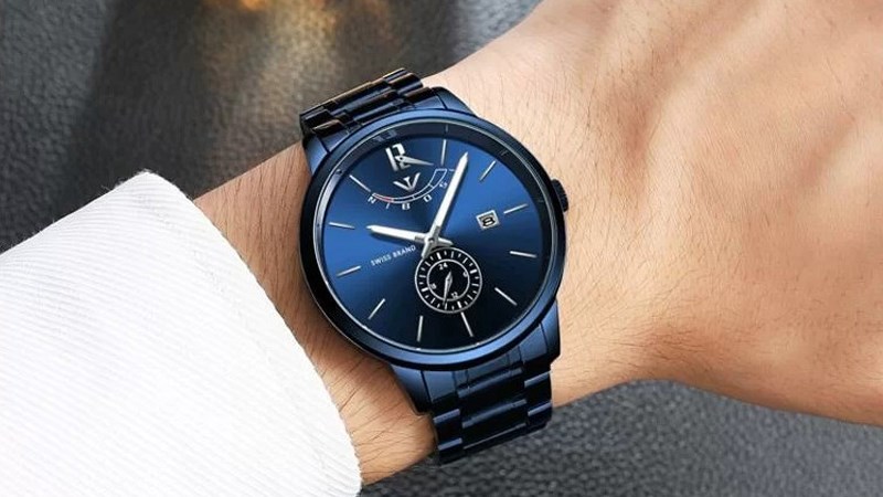 Đồng hồ gi&aacute; rẻ với thiết kế v&agrave; chức năng kh&aacute; ổn