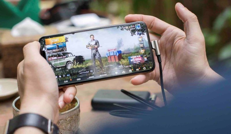 Sự kh&aacute;c biệt giữa hai chip xử l&yacute; khi chơi c&ugrave;ng một tự game PUBG 