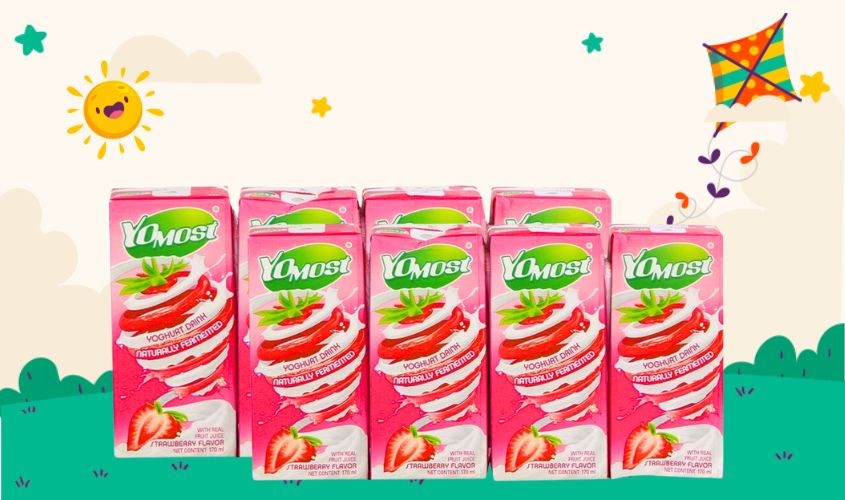 Lốc 4 hộp sữa chua uống tiệt trùng Yomost vị dâu 170 ml (từ 2 tuổi)