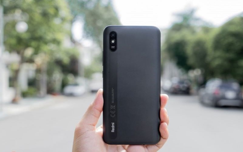 Chất lượng hình ảnh sản phẩm khá ổn trong tầm giá Hiệu năng điện thoại phù hợp sử dụng các tác vụ phổ thông tốt như gọi điện, lướt web, coi phim,...