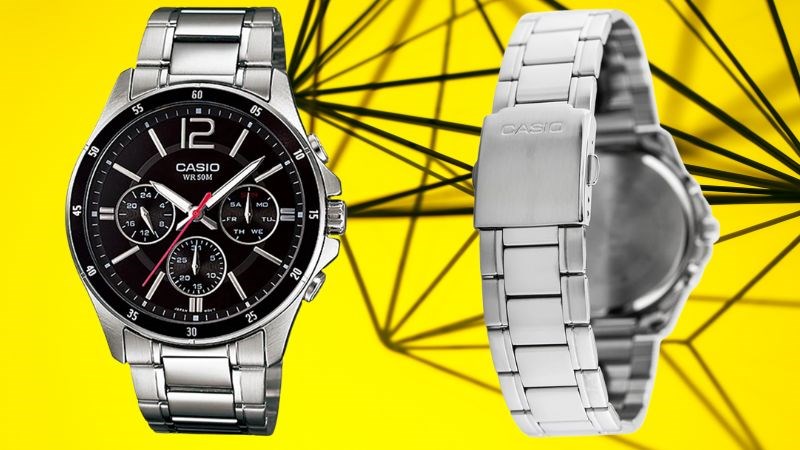 Đồng hồ thiết kế sang trọng